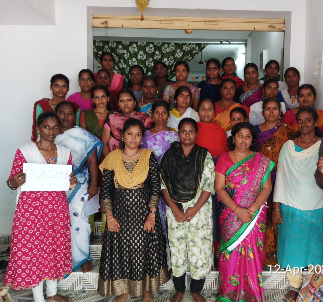 https://1ngo.sgp1.digitaloceanspaces.com/media/anisha/Tailoring training.jpg